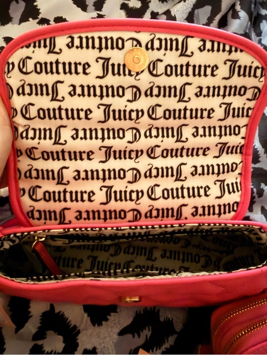 Juicy Couture Pink Heart Handbag with Wallet NWT - Picture 3 of 7